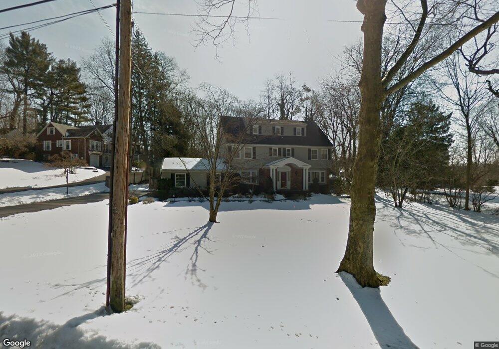 11 Huntington Rd, Port Washington, NY 11050 - photo 1