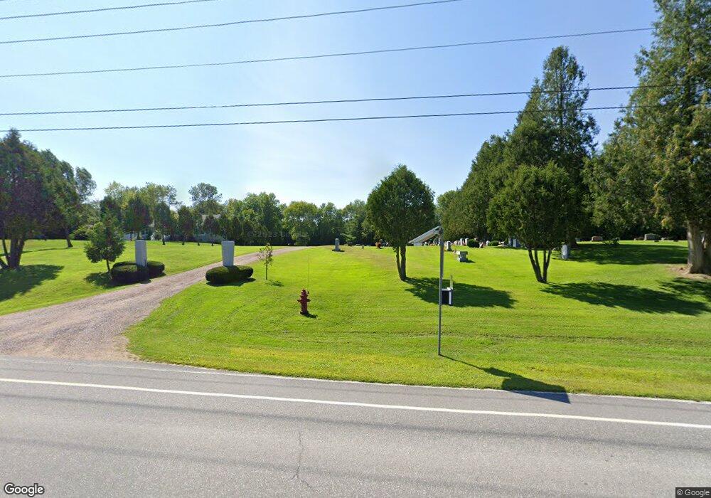 464 Falls Rd, Shelburne, VT 05482 - photo 1