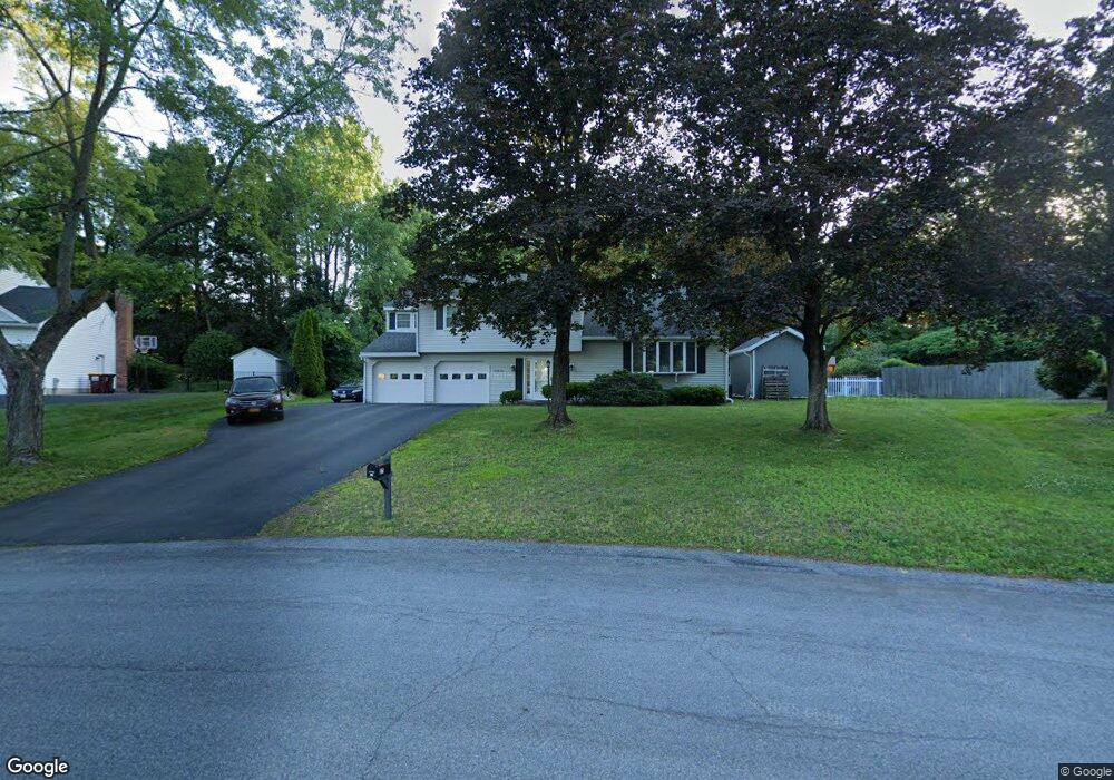 27 Green Meadows La, Colonie, NY 12211 - photo 1