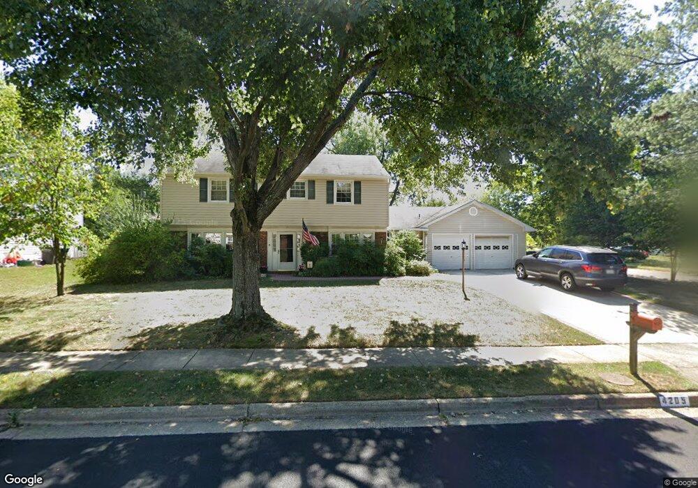 4205 Minstrell Ln, Fairfax, VA 22033 - photo 1