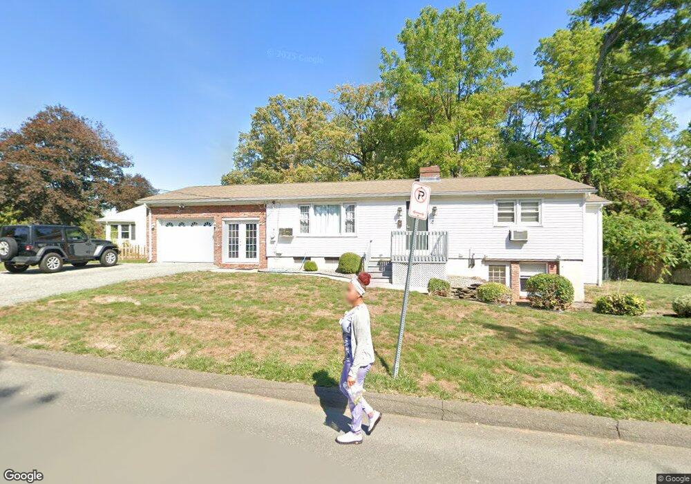 207 Fairmont St, Holyoke, MA 01040 - photo 1