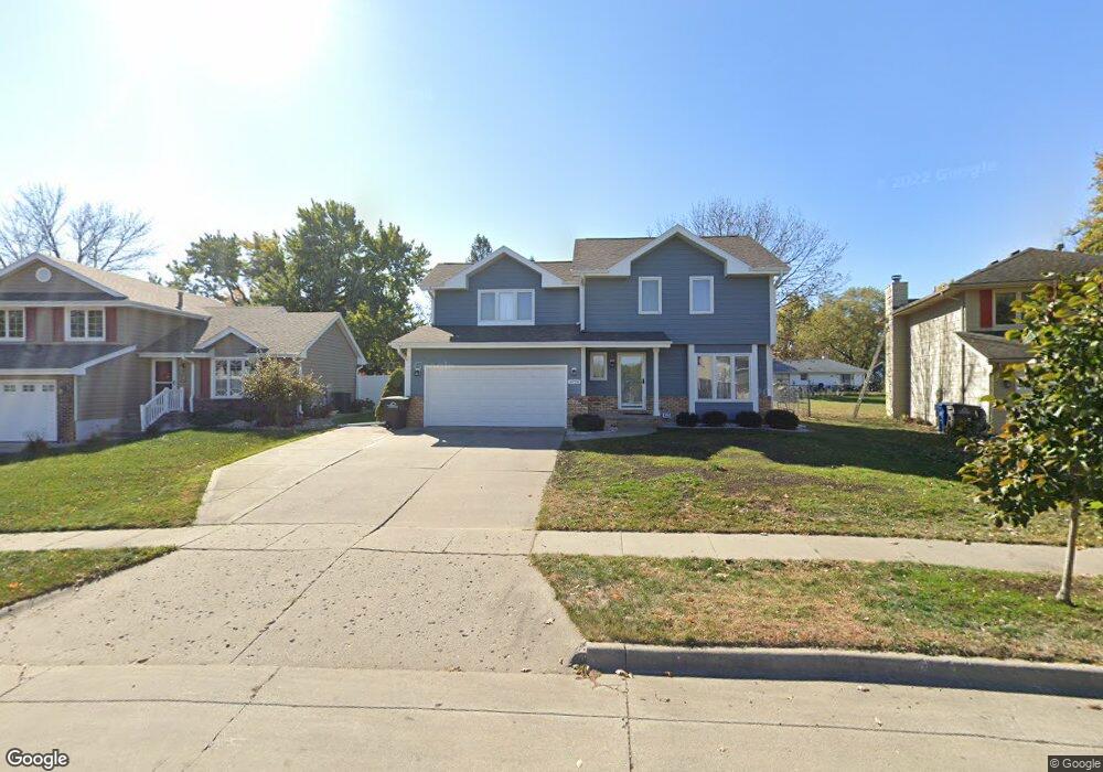 4728 Palm Ave, Des Moines, IA 50310 - photo 1