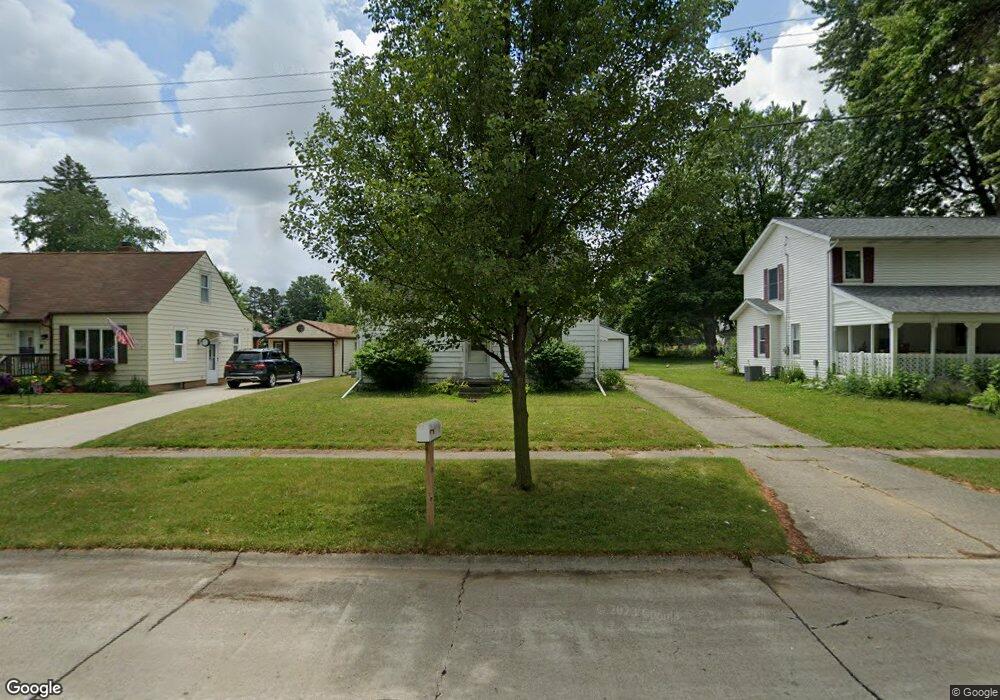 253 Walnut St, Frankenmuth, MI 48734 - photo 1