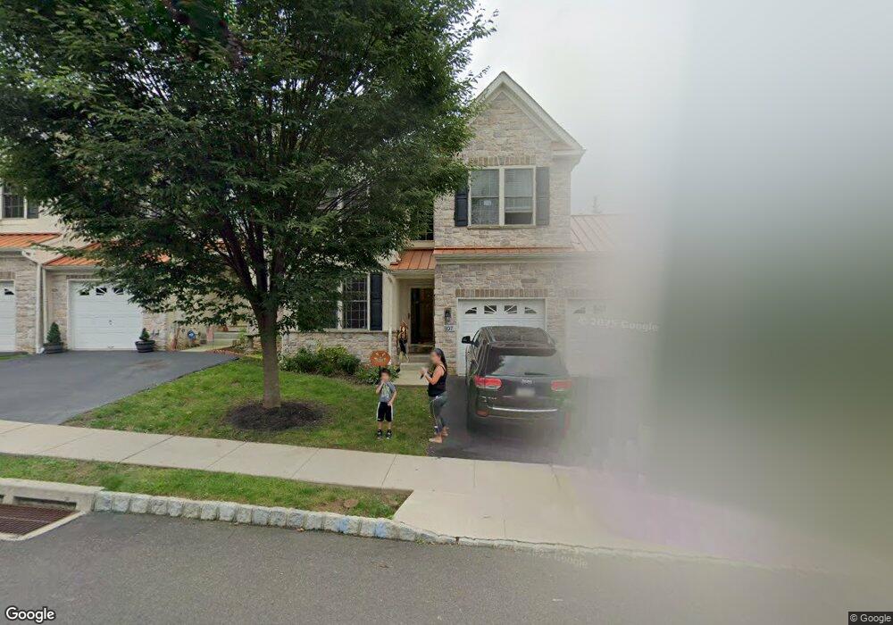 107 Wyndham Ln, Conshohocken, PA 19428 - photo 1