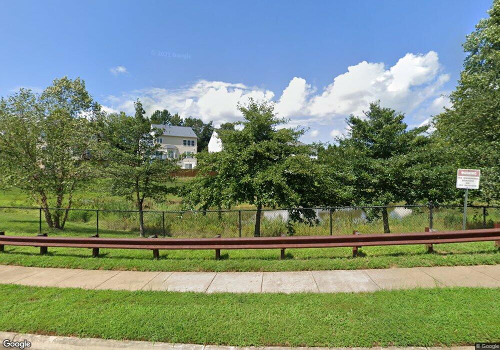 3668 Expedition Dr, Triangle, VA 22172 - photo 1