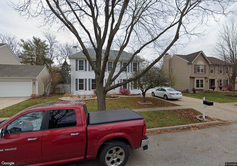 957 Wellington Cir unit 2, Aurora, IL 60506 - photo 1