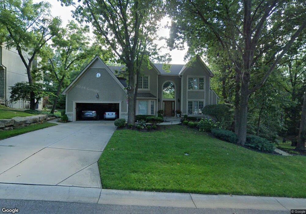 5416 Summit Ct, Shawnee, KS 66216 - photo 1