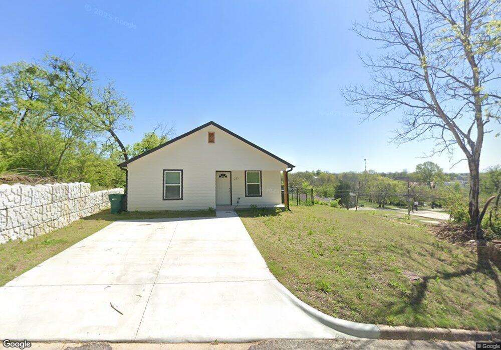 211 N Leonard, Sapulpa, OK 74066 - photo 1