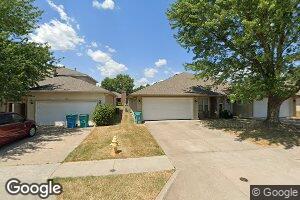 525 E Arrowhead St, Springfield, MO 65807