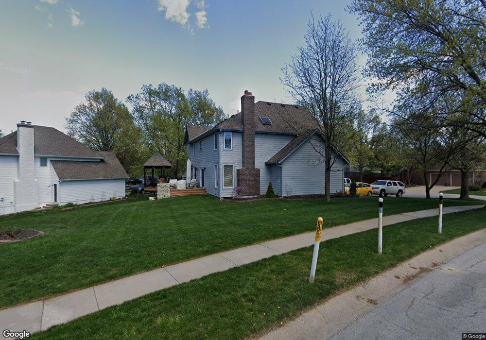 8168 Summit St, Lenexa, KS 66215 - photo 1