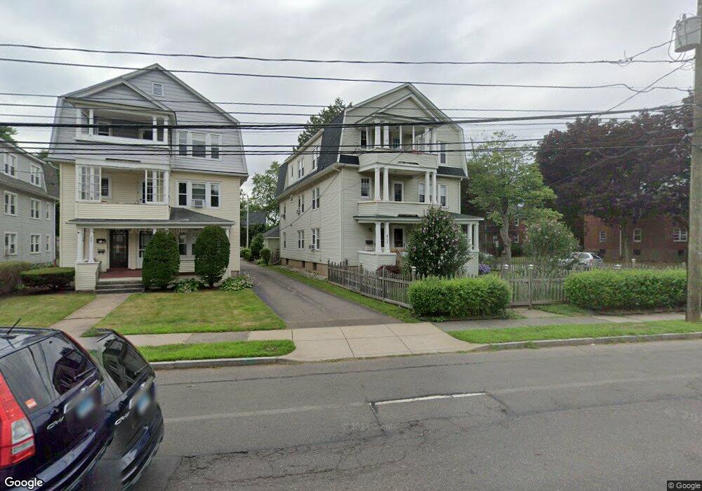 217 Quaker Ln S, West Hartford, CT 06119 - photo 1