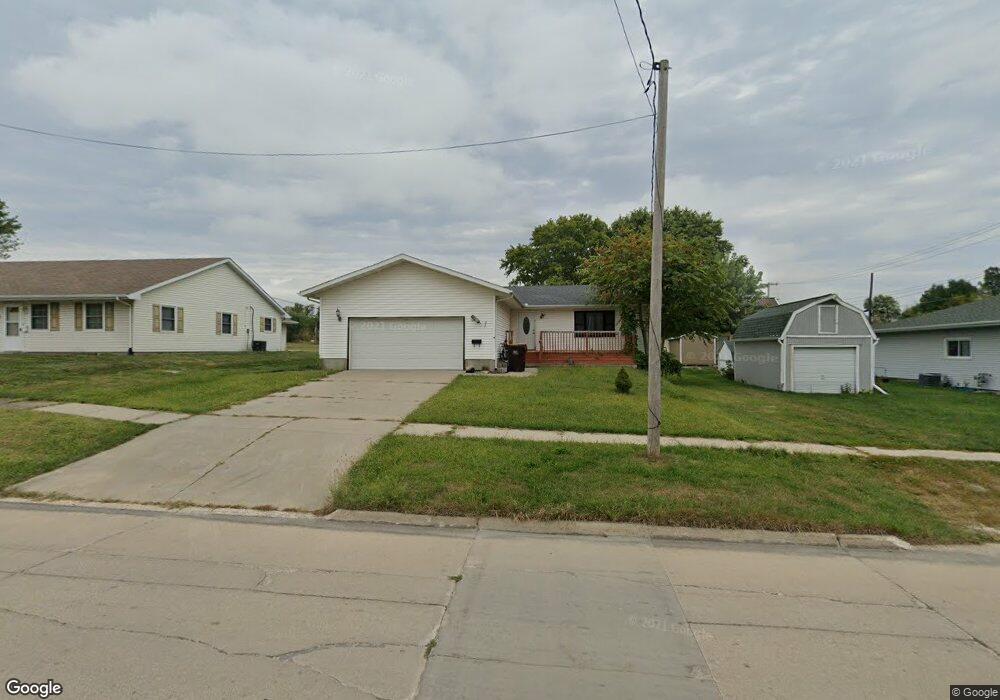 227 E Clay St, Osceola, IA 50213 - photo 1