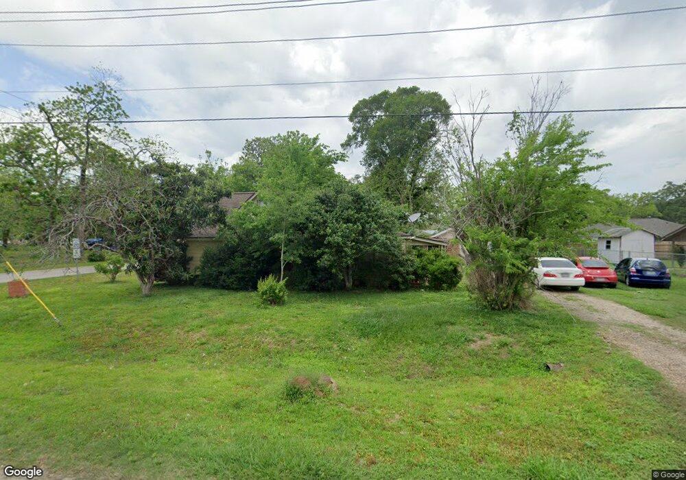 902 N Market St, Brazoria, TX 77422 - photo 1