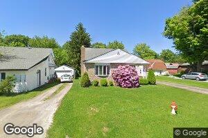 5048 Middletown Rd E, New Middletown, OH 44442