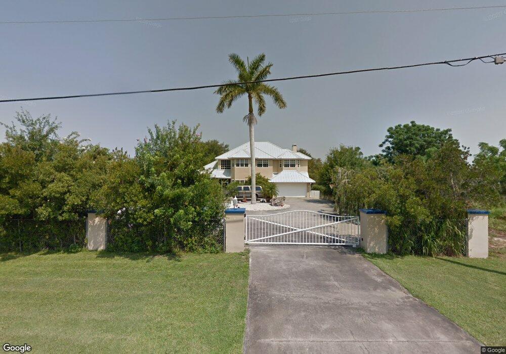 960 Lake Dr E, Lake Placid, FL 33852 - photo 1