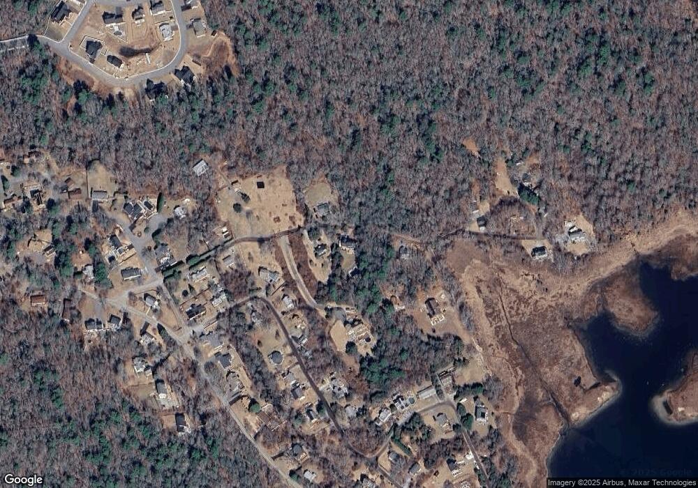 14 Meadowbrook Ln, Mattapoisett, MA 02739 - photo 1