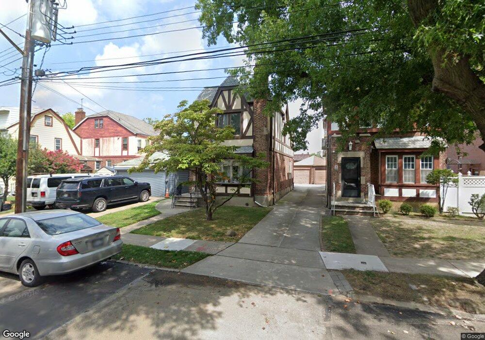 158-11 Laburnum Ave, Flushing, NY 11358 - photo 1