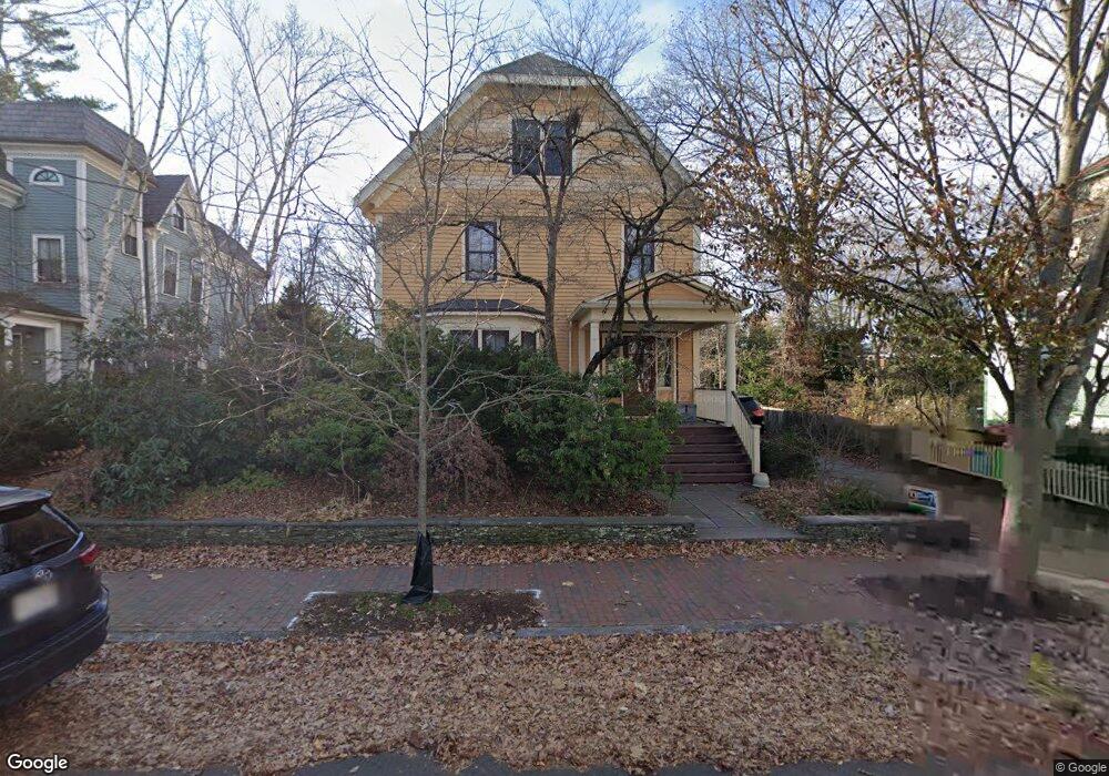 118 Lake View Ave unit 122, Cambridge, MA 02138 - photo 1