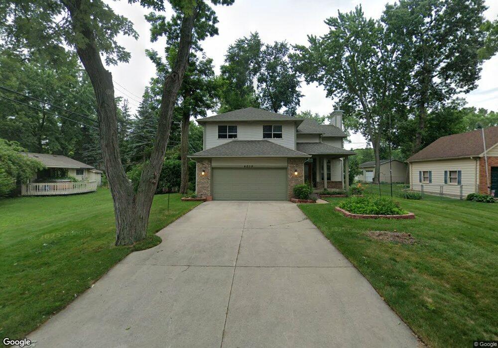 4039 Circle Bvld, West Bloomfield, MI 48323 - photo 1