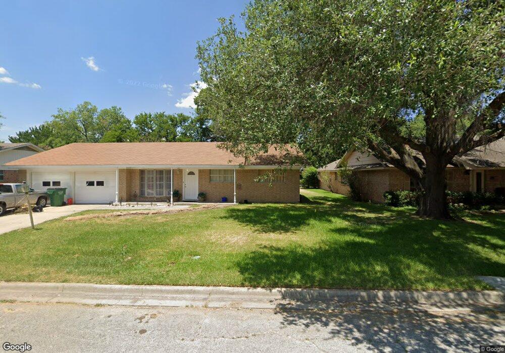 2017 Cypress St, Gainesville, TX 76240 - photo 1