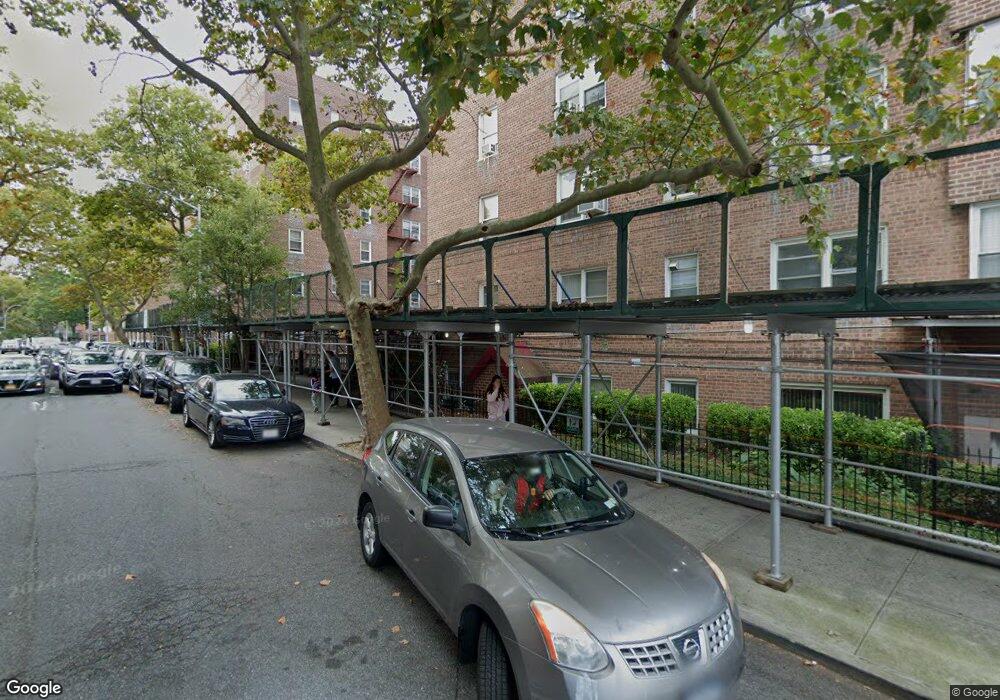 New Hampshire House Condos unit D14, Rego Park, NY 11374 - photo 1