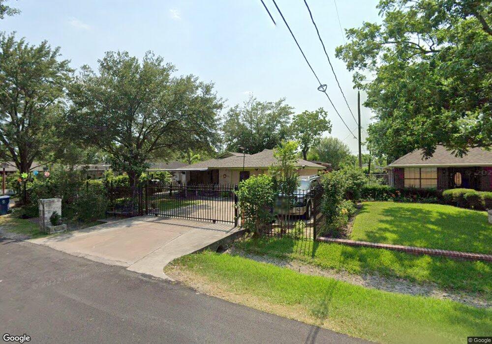 4011 Castledale Dr, Houston, TX 77093 - photo 1