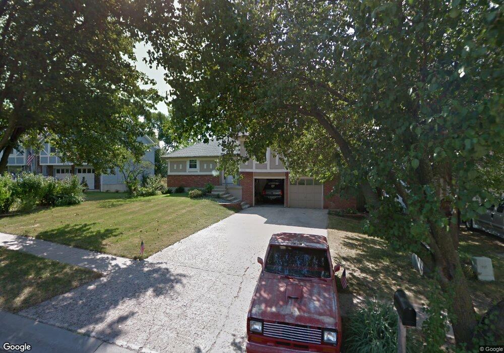 8140 Twilight Ln, Lenexa, KS 66219 - photo 1