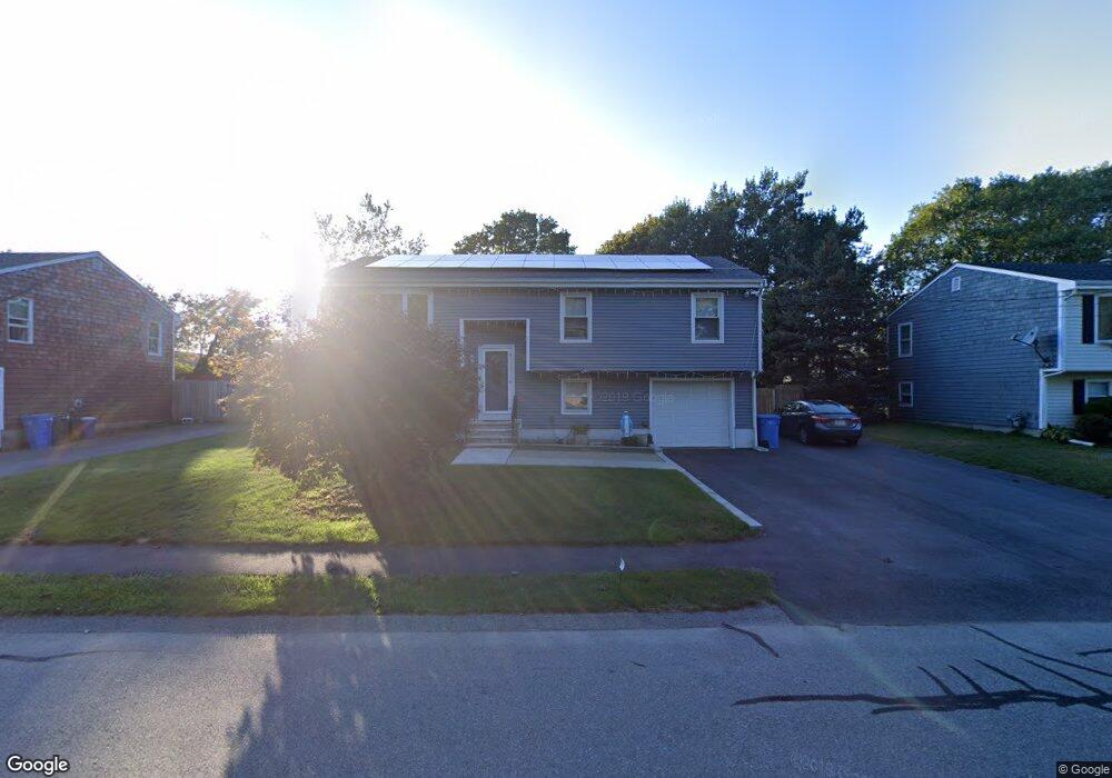 86 Ridgewood Rd, Middletown, RI 02842 - photo 1