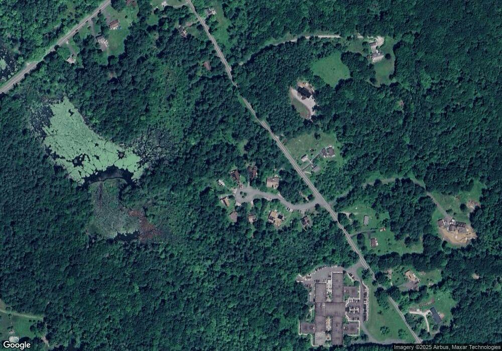 5 Forest Row, Great Barrington, MA 01230 - photo 1