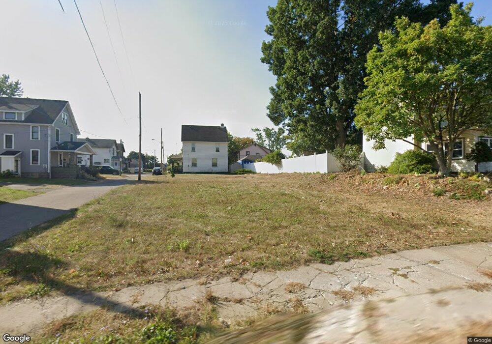 1512 Navarre Rd SW, Canton, OH 44706 - photo 1