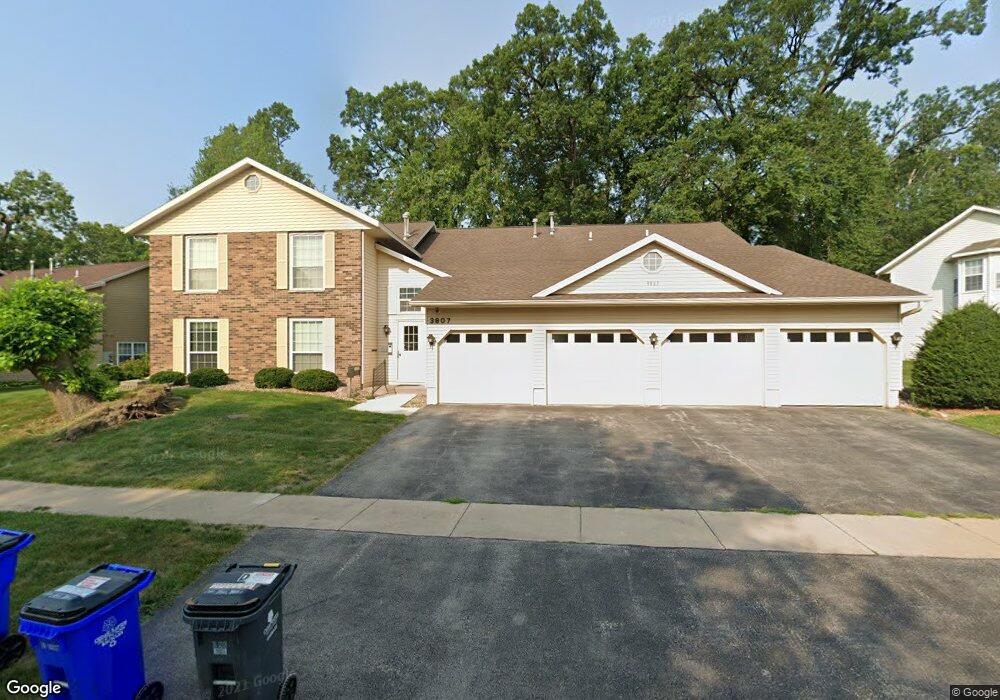 3807 Lexington Dr NE unit 5, Cedar Rapids, IA 52402 - photo 1