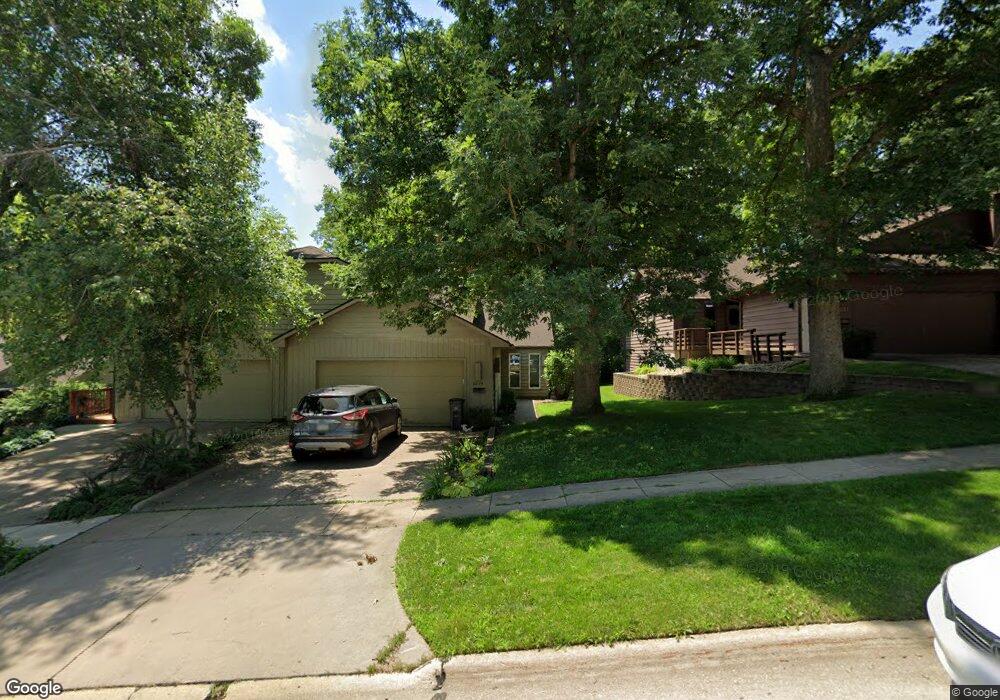 2019 Linmar Dr NE, Cedar Rapids, IA 52402 - photo 1