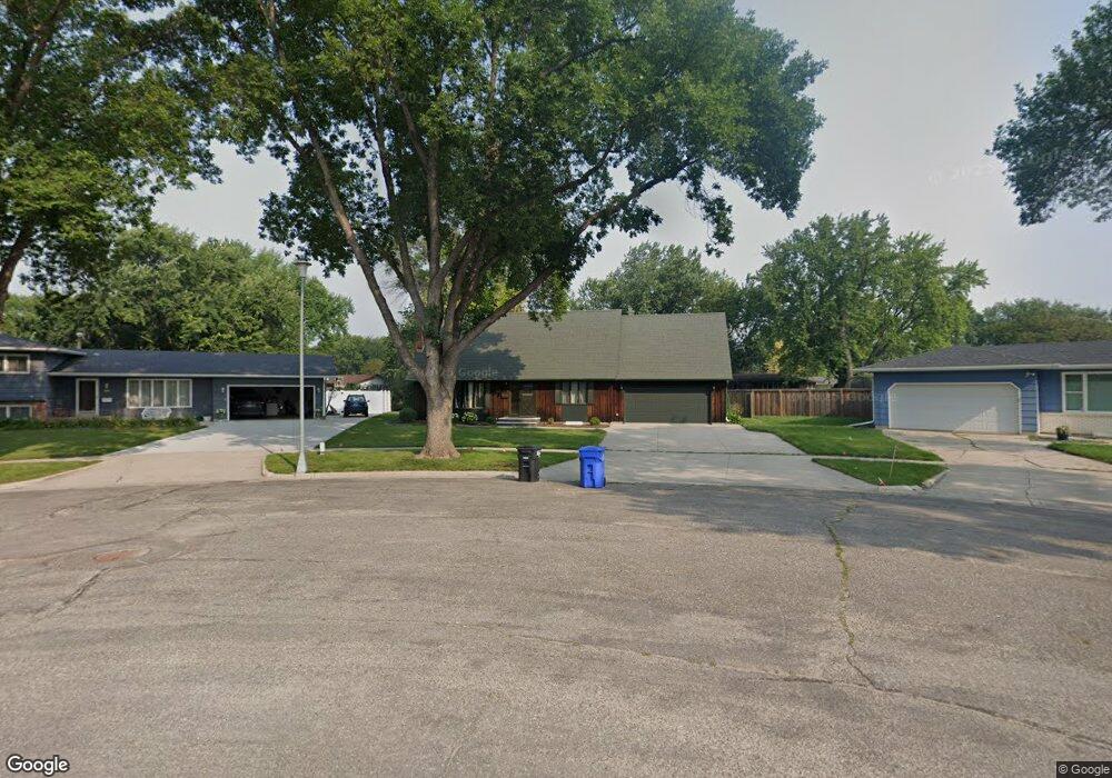 2502 Willow Rd N, Fargo, ND 58102 - photo 1