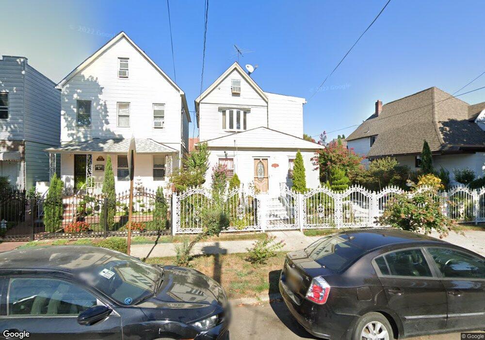 9423 107th St, Ozone Park, NY 11416 - photo 1