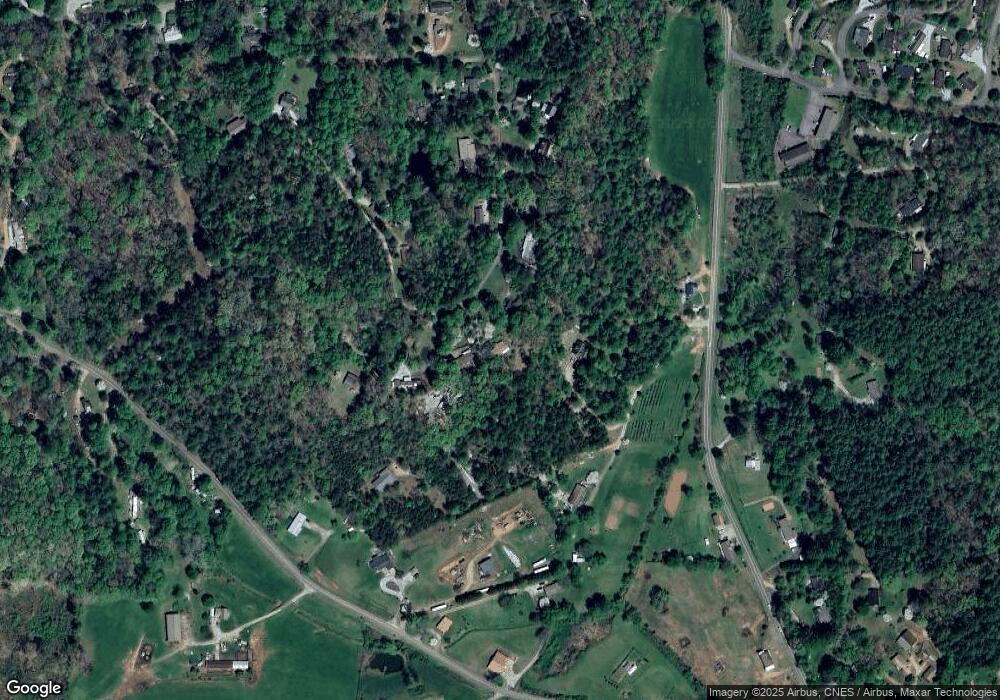 240 Cedar Hills Dr, Franklin, NC 28734 - photo 1