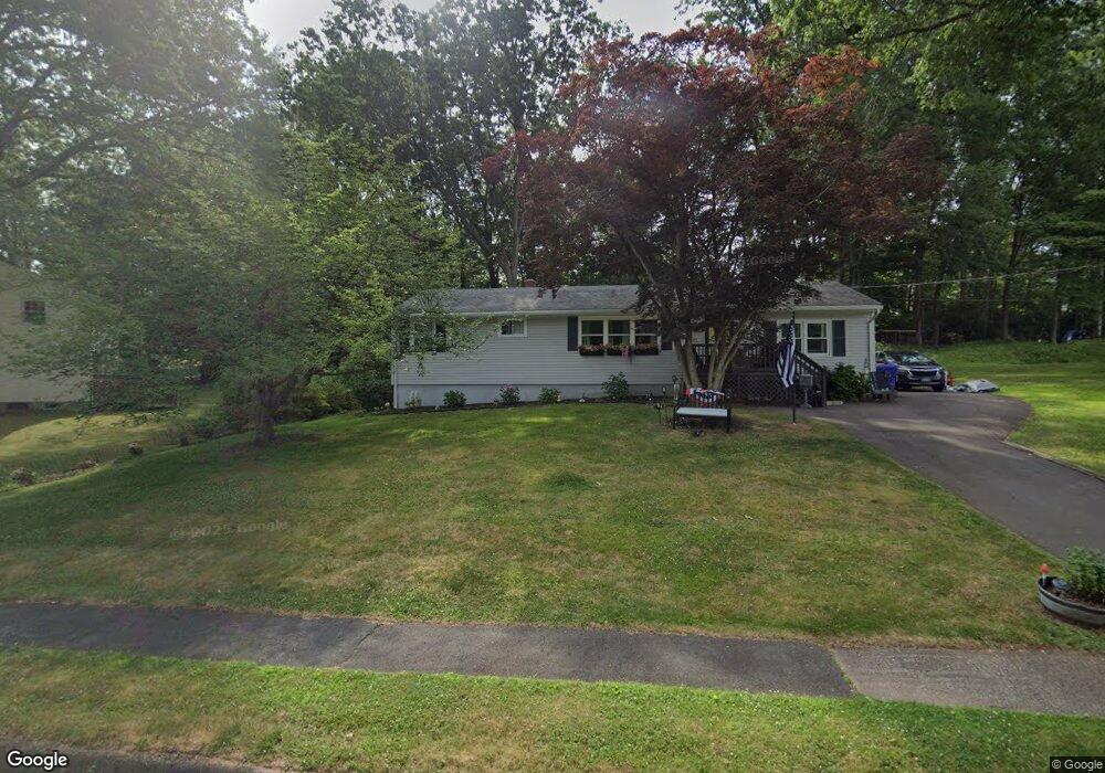 8 Woodland Dr, Wallingford, CT 06492 - photo 1