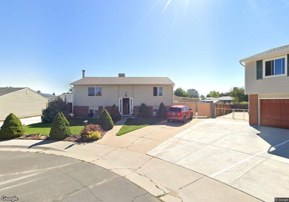 976 Kalispell St, Aurora, CO 80011 - photo 1