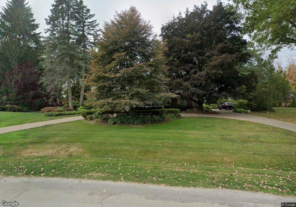 5336 Forest Way, Bloomfield Hills, MI 48302 - photo 1