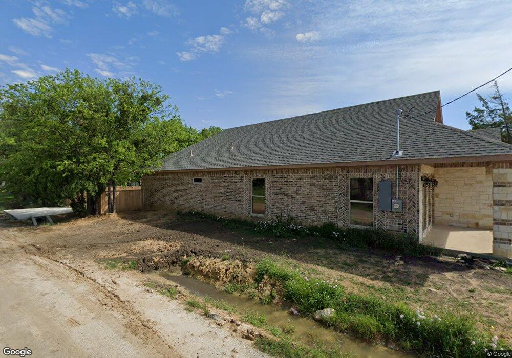400 Avenue E, Ennis, TX 75119 - photo 1