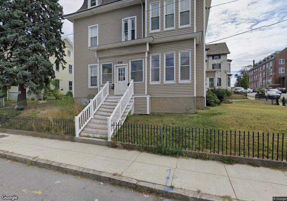 298 Whipple St unit 3rd flr, Fall River, MA 02721 - photo 1