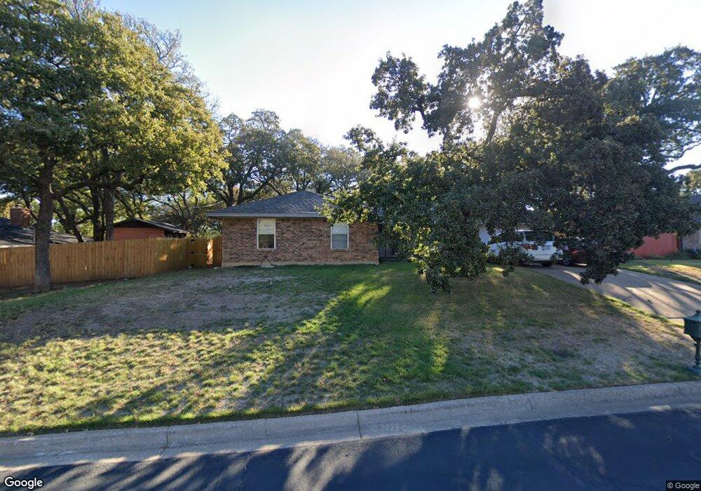 3016 Oak Ridge Dr, Hurst, TX 76054 - photo 1