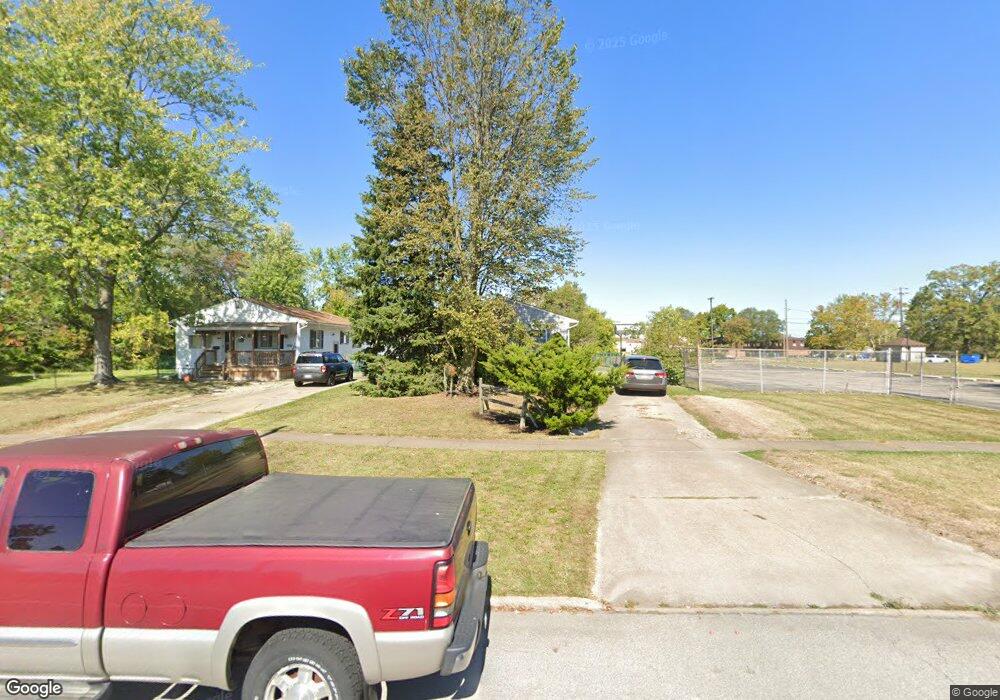 1667 E 31st St, Lorain, OH 44055 - photo 1