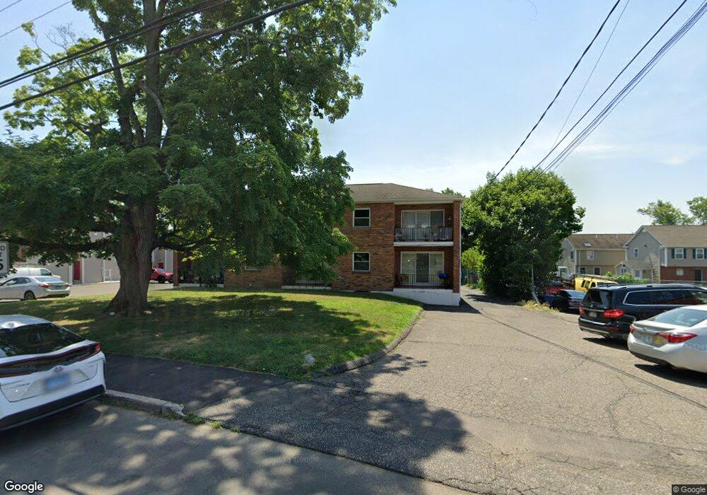 43 Stevens St unit 3, Norwalk, CT 06850 - photo 1