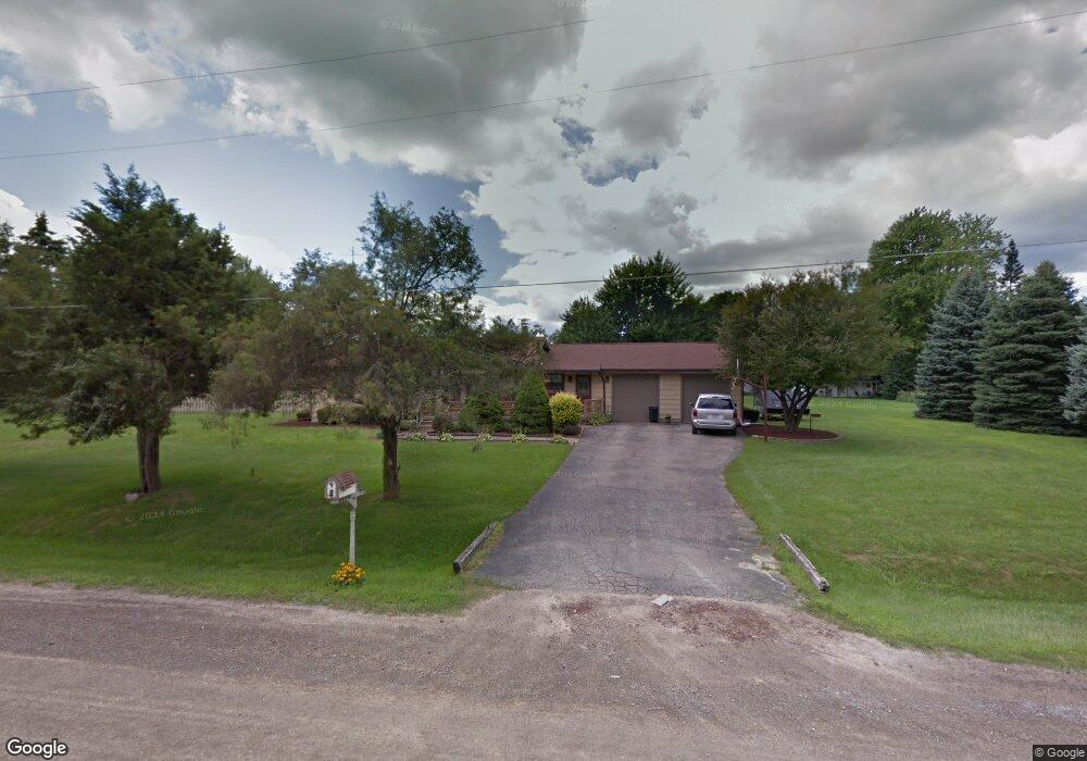 3493 Crandon Dr, Davison, MI 48423 - photo 1