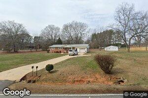 174 Berry Rd, Boiling Springs, SC 29316