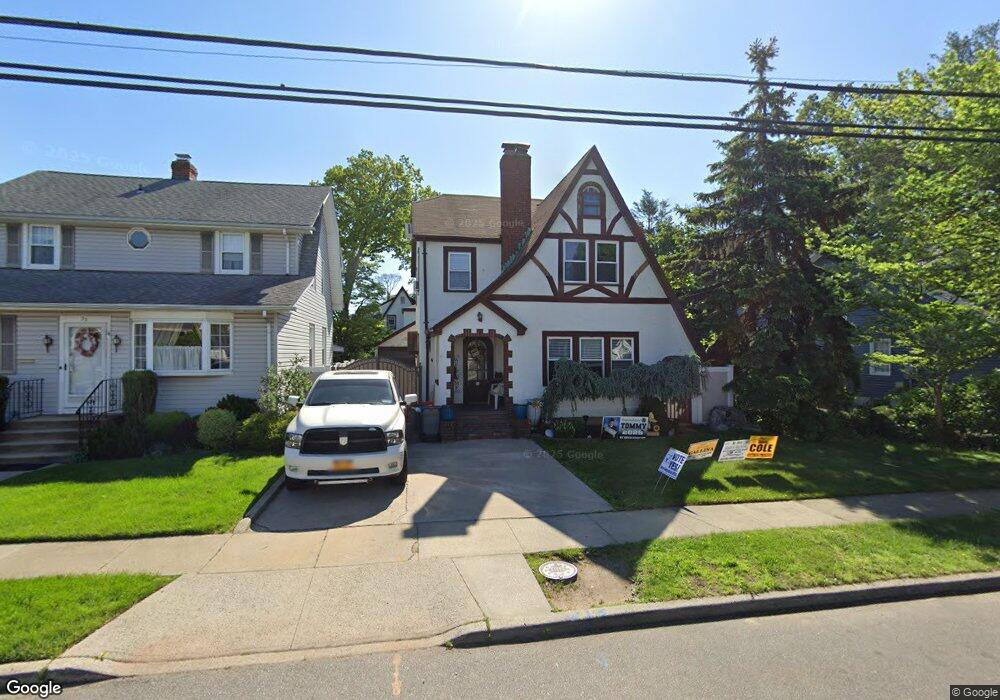 59 Spruce St, West Hempstead, NY 11552 - photo 1