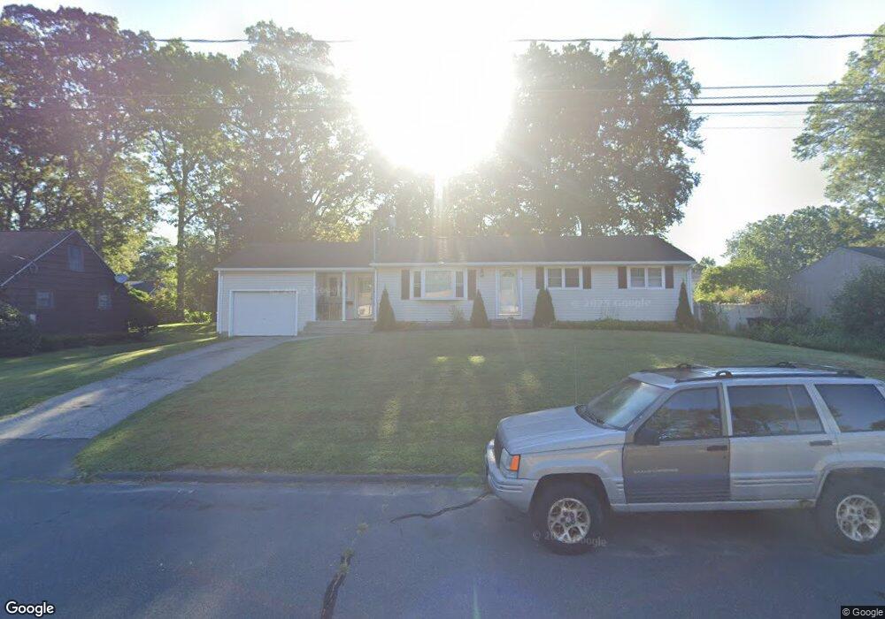 33 Standish St, Enfield, CT 06082 - photo 1