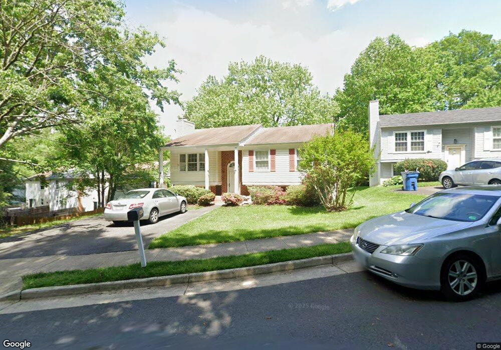 7721 Newington Forest Ave, Springfield, VA 22153 - photo 1