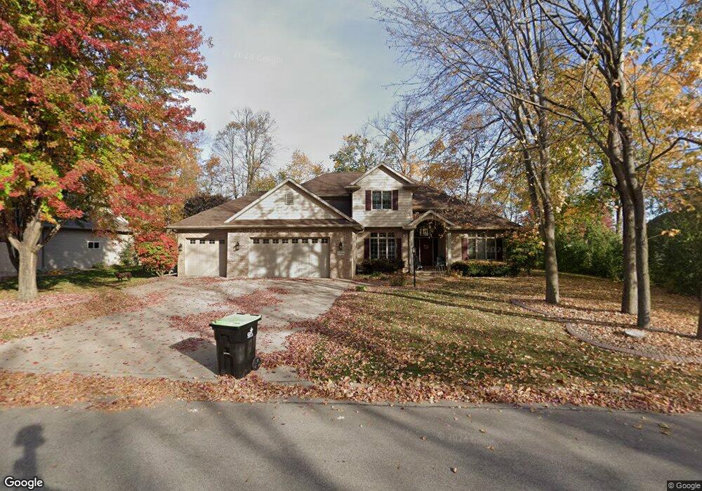 W5884 Easter Lily Dr, Appleton, WI 54915 - photo 1