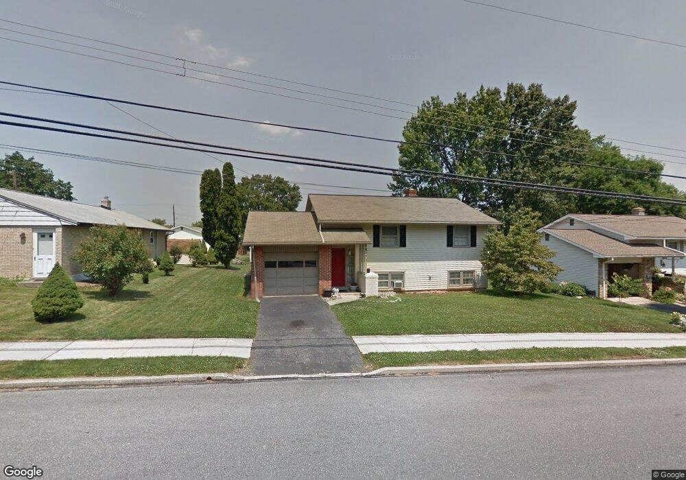 807 E Elm St, Palmyra, PA 17078 - photo 1